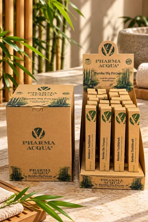 Pharma Acqua kraft dış koli ve yanında dolu bambu diş fırçası standı